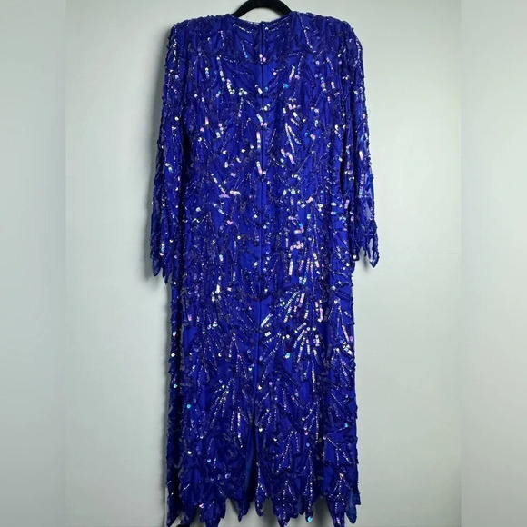 Mark & John by SAM Vintage Blue beaded/sequin zigzag pattern hem Silk midi dress - Picture 4 of 11